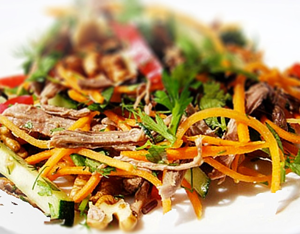 Изображение к рецепту дюкан Легкий салатик с говядиной и овощами