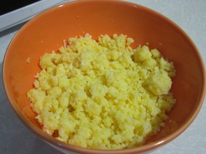 Запеканка кукурузная с помидорами и моцареллой