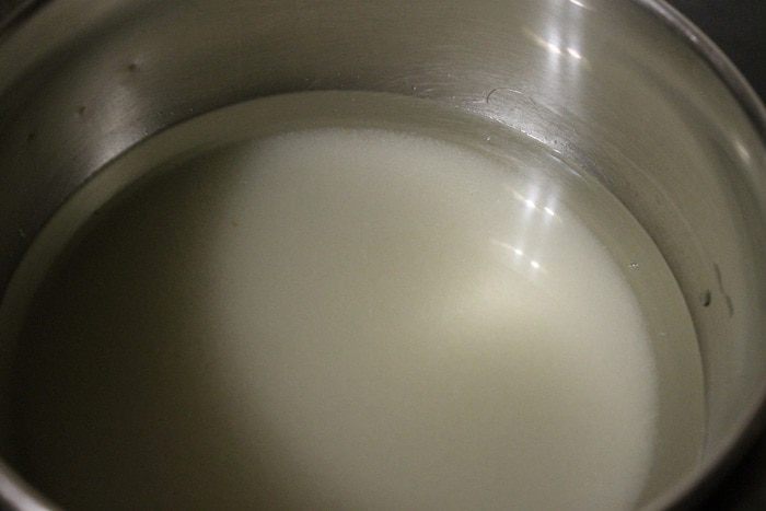 Сорбе из вишни и шампанского