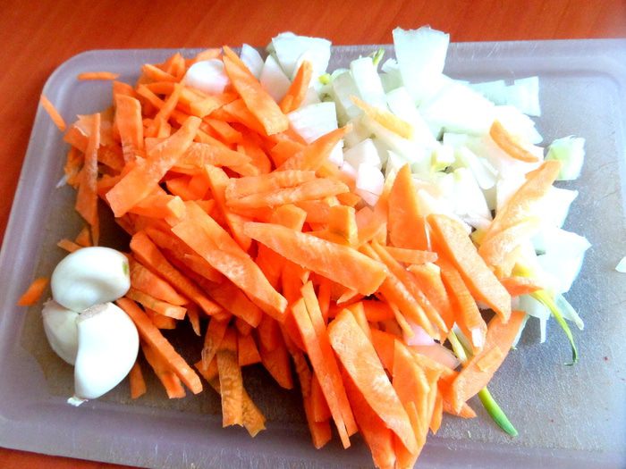 Постный салат из чечевицы