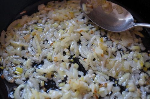 Зеленый борщ с крапивой 