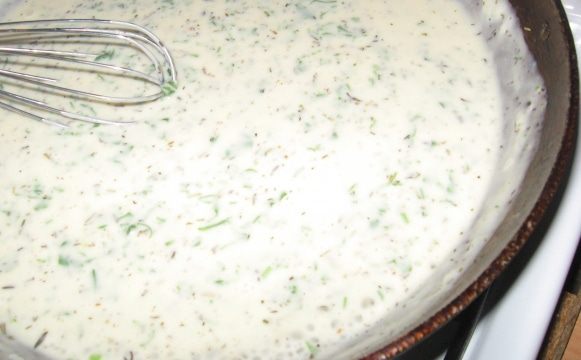 Горячая свекла с пряным соусом