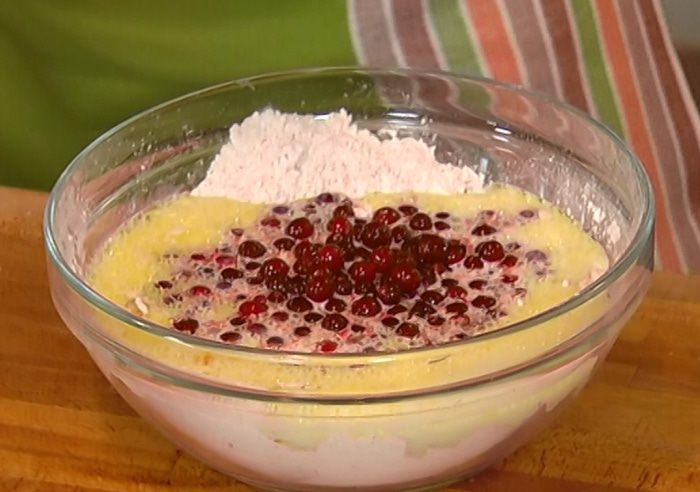 Апельсиновые маффины с клюквой 