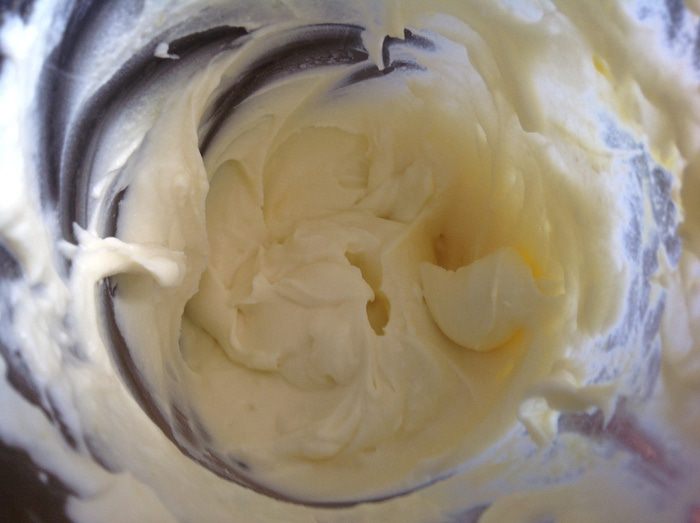 Кальцоне с рикоттой и шоколадной пастой