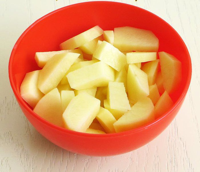 Суп-пюре из брокколи с гренками