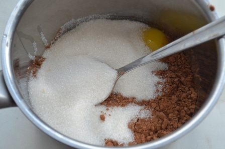 Песочный торт с шоколадным пудинговым кремом