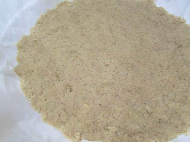 Пирог с карамелизированной тыквой, фисташками и марципаном