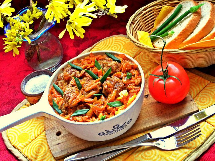 Фрикадельки в моркови