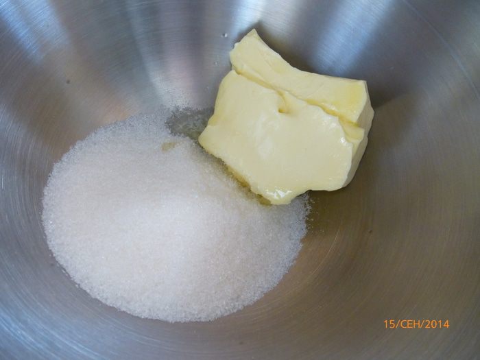 Сливовый пирог с маскарпоне