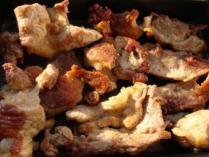 Запеченная свинина с кабачками и помидорами