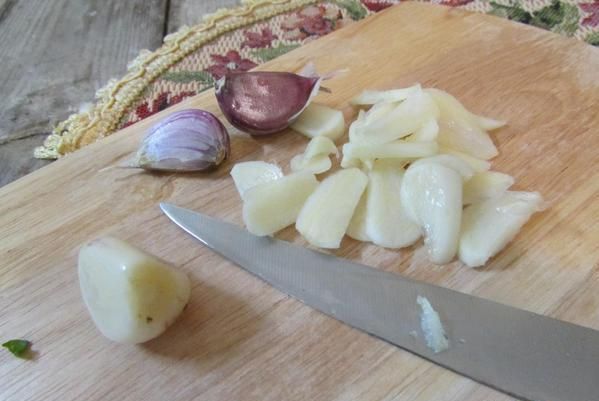 Шашлычки из курицы с абрикосами в арахисово-кокосовом маринаде