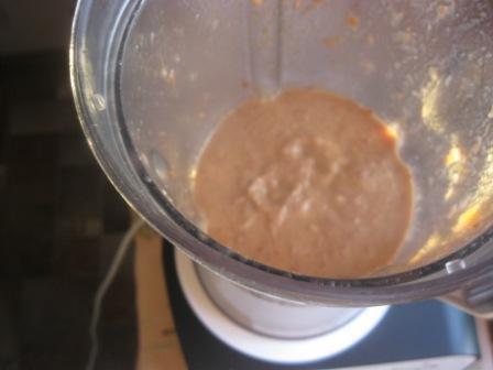 Суп из красной фасоли и томатов