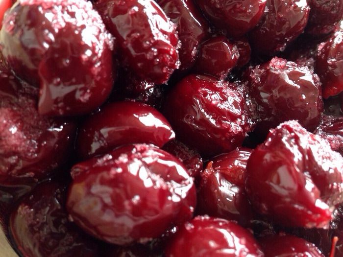 Кокосовый кекс с вишней