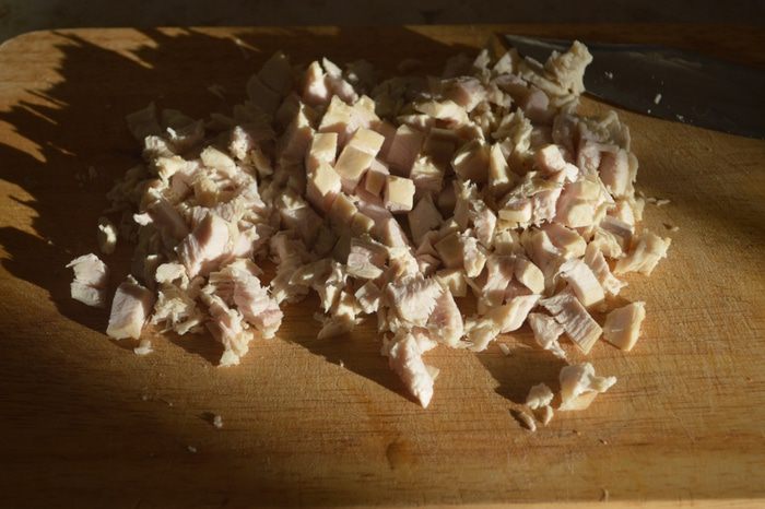 Слоёный рулет с курицей и грибами