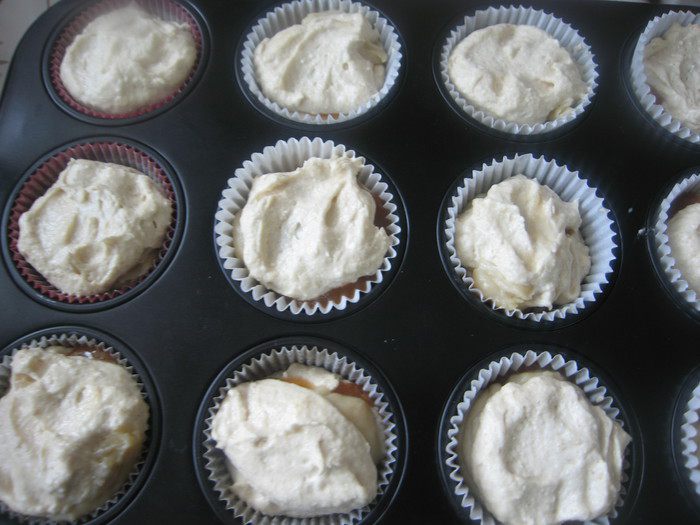 Творожные кексы с заварным ванильным кремом