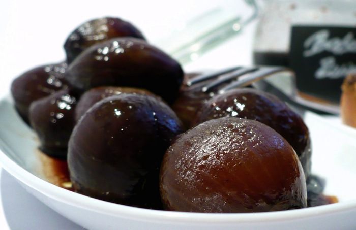 Камамбер в хлебной шубке с соусом из томатов 