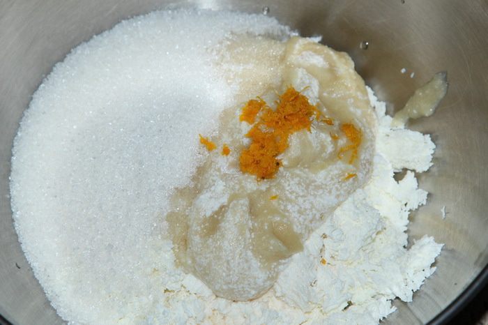 Творожно-яблочный мусс с апельсиновым желе