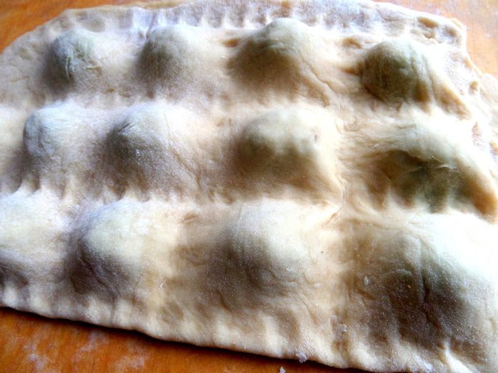 Шпинатно-сырные равиоли