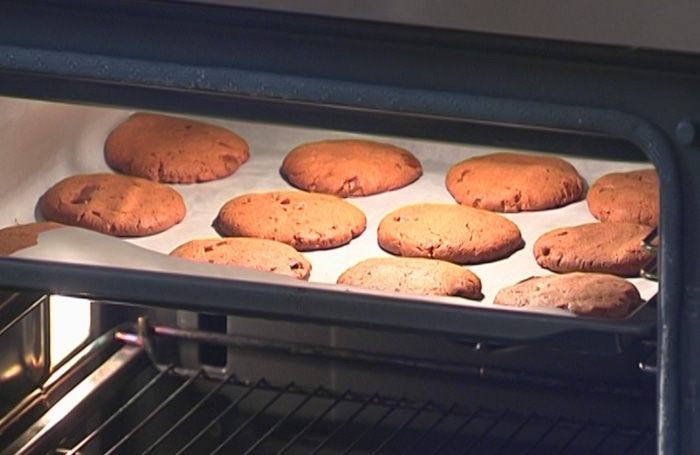 Шоколадные сэндвичи с фисташковым мороженым