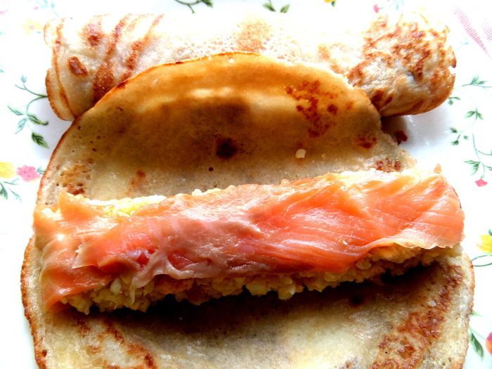 Блинные роллы с рыбкой