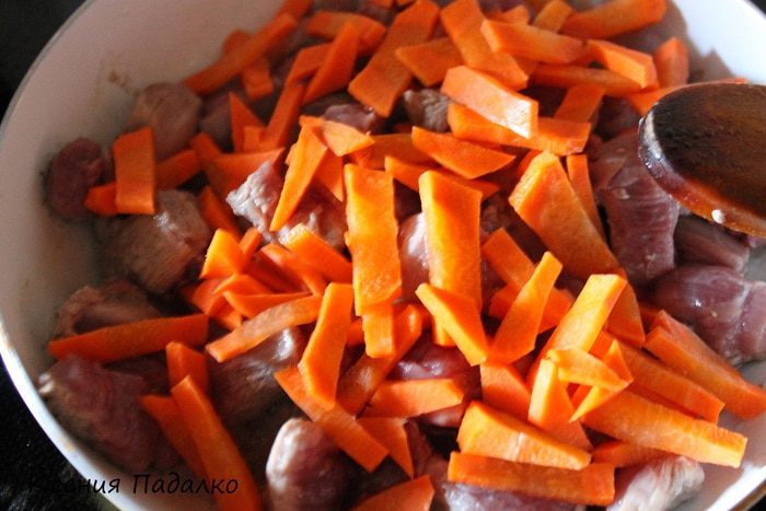 Индейка в томатно-сырном соусе