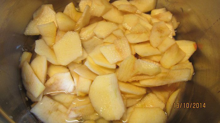 Яблочный кисель с белым вином