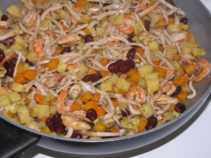 Корзиночки с морепродуктами