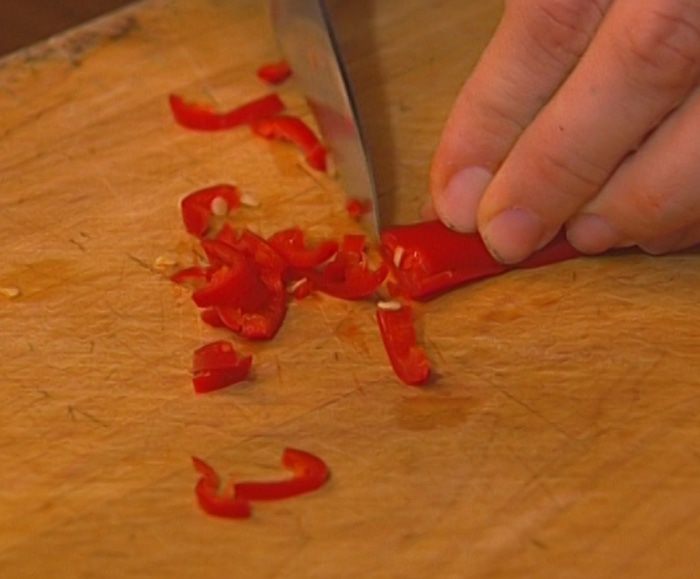 Салат из красной капусты с индейкой