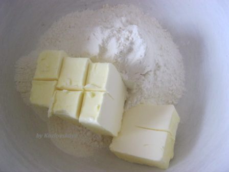 Кифлики слоеные (на виски)