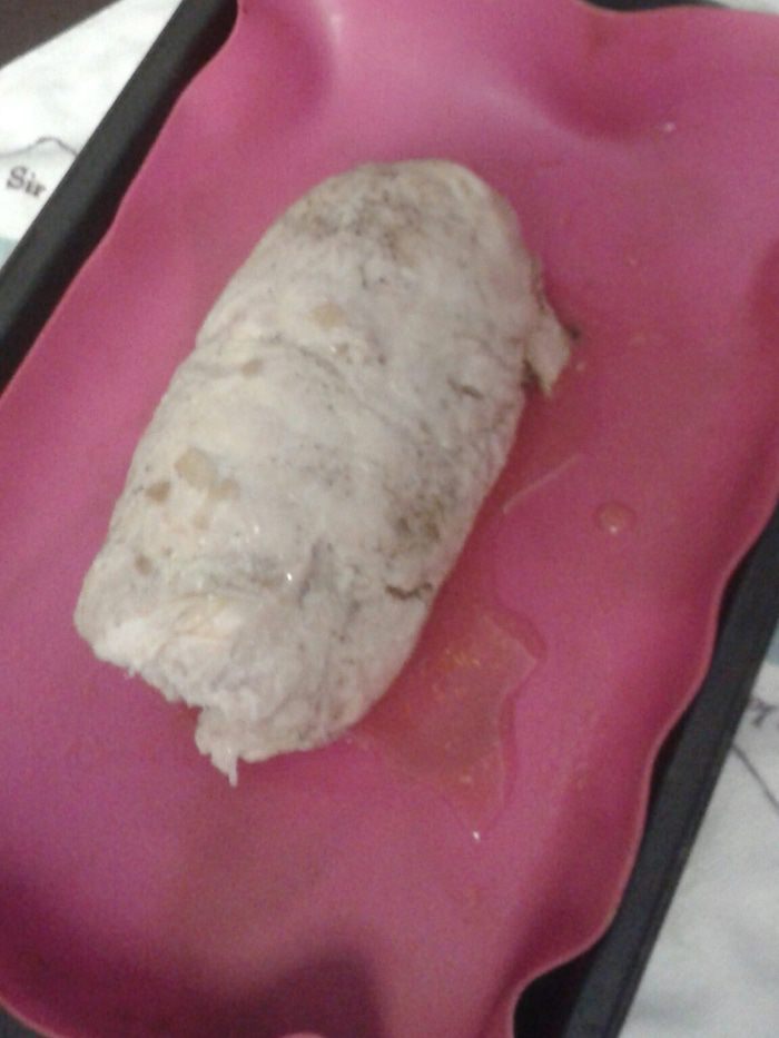 Куриный рулет с шампиньонами