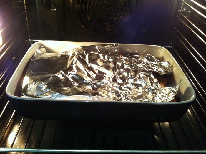 Курица запеченная со сливами