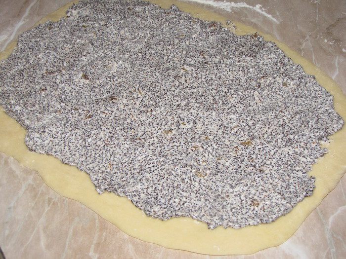 Польский маковый рулет