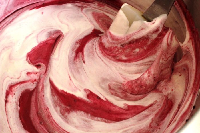 Бруснично-черничный мусс