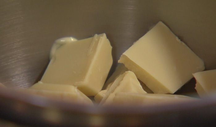 Кокосовые капкейки со свежими ягодами