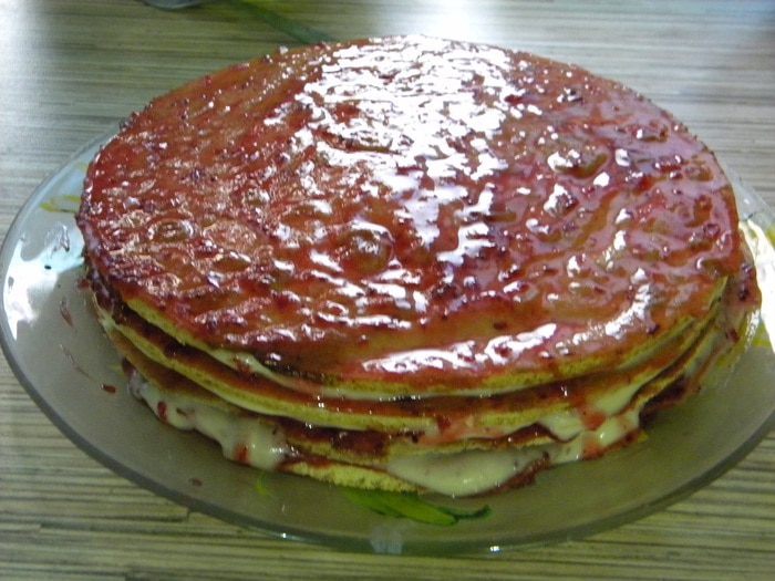 Медовик с заварным кремом и клюквенной пропиткой