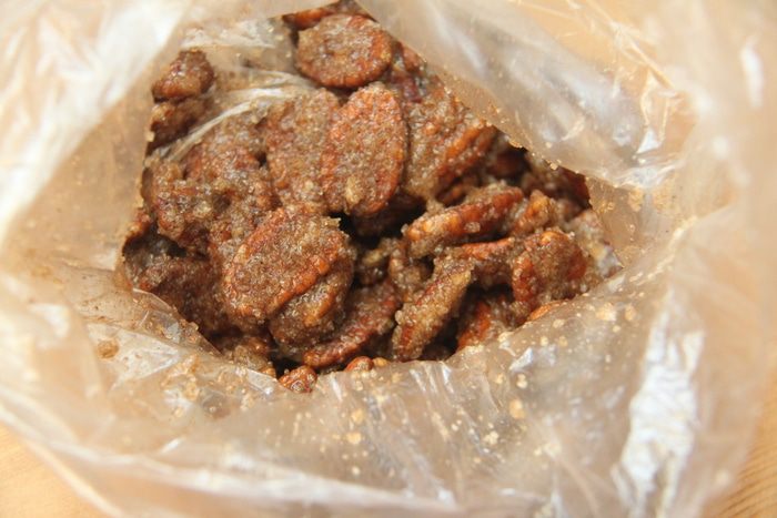 Чизкейк с корицей, яблоком и сахарным пеканом