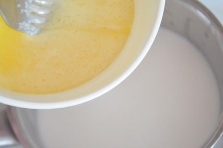 Нежнейший кокосовый крем с бананом и изюмом