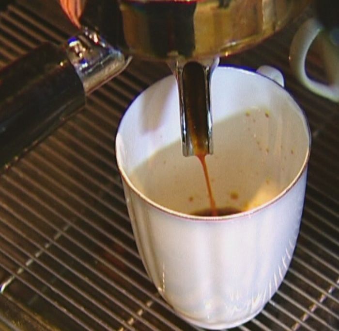 Пирожные &amp;quot;Шу&amp;quot; с миндальными хлопьями