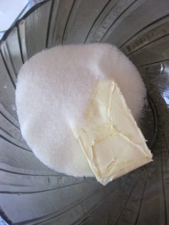 Пирог-перевертыш с черносливом