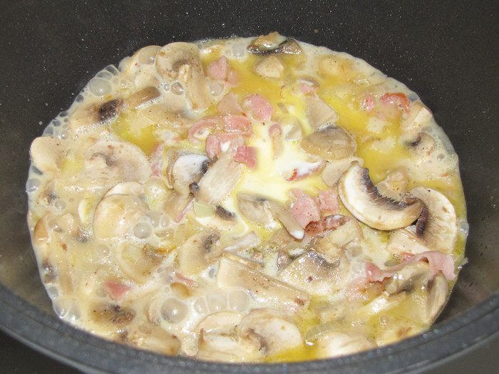 Киноа с грибами в сливочно-креветочном соусе