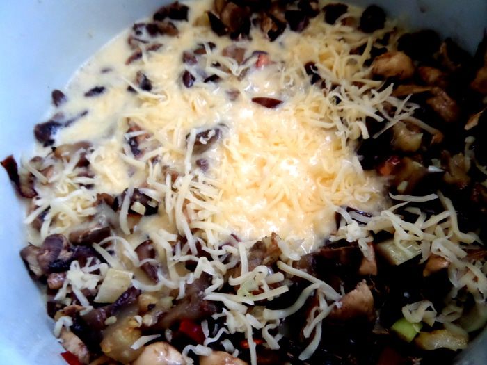 Фриттата из баклажанов с грибами