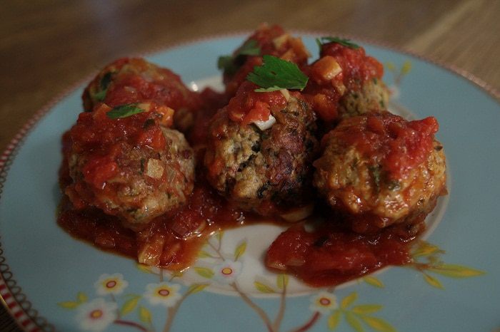 Мясные тефтельки в томатном соусе 