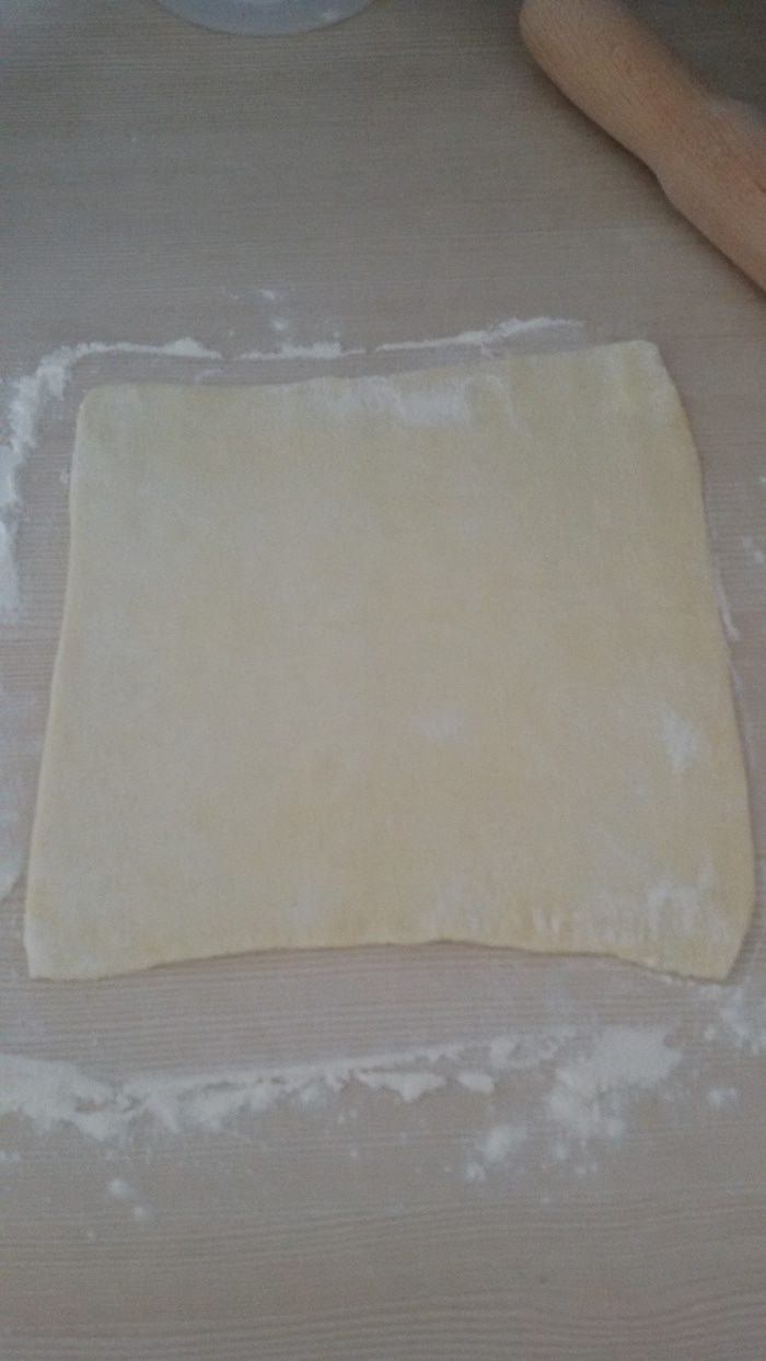 Круассаны с финиками и мёдом