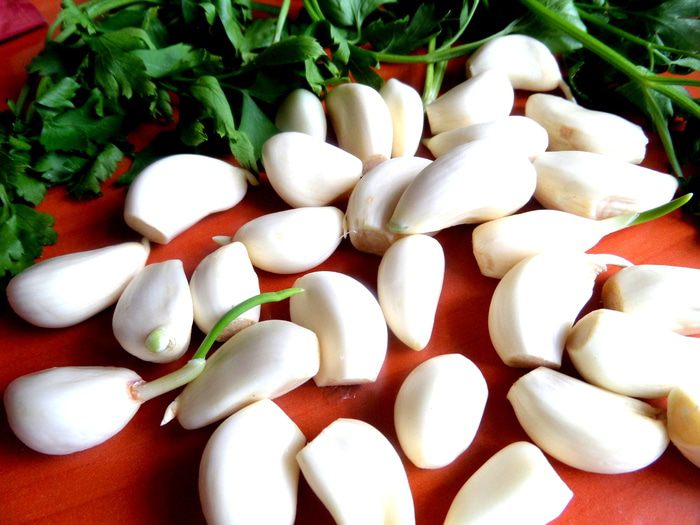 Французский чесночный суп с сырными гренками