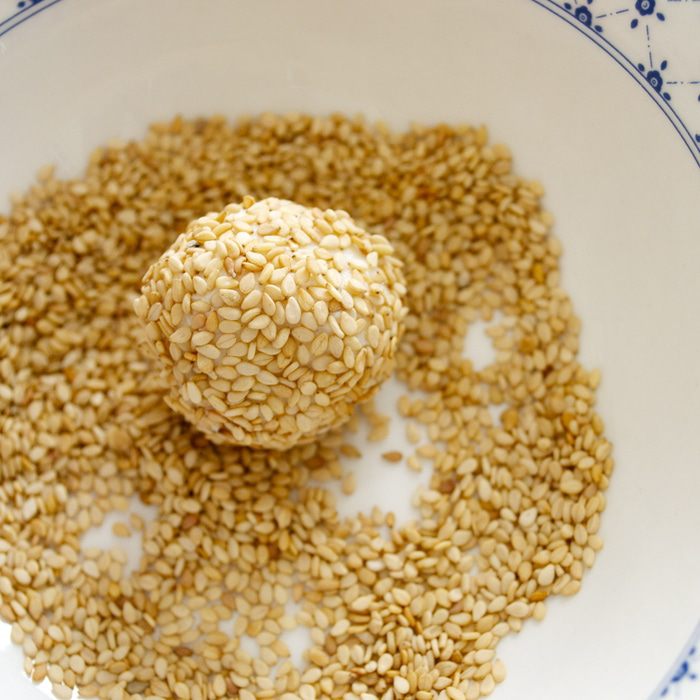 Закусочные сырные трюфели 