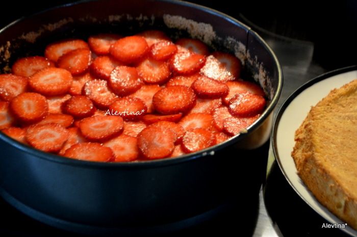 Клубничный торт-Шарлотт