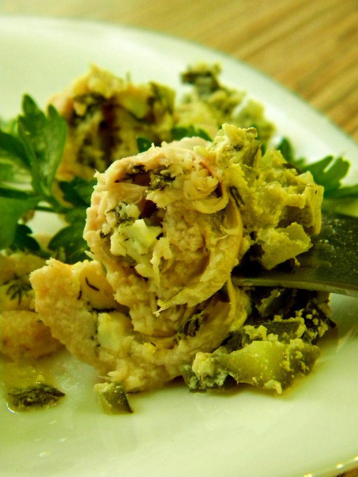 Куриные рулетики с яйцом и зеленью