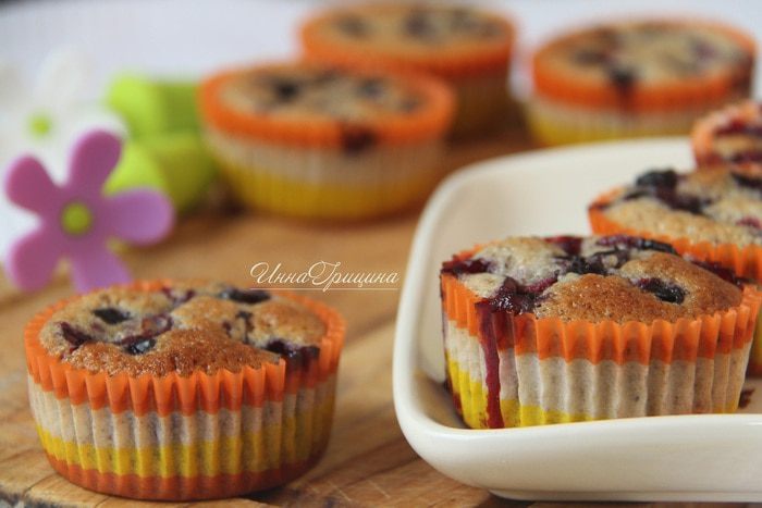 Фрианды с черной смородиной (Blackcurrant &amp;amp; lemon friands)