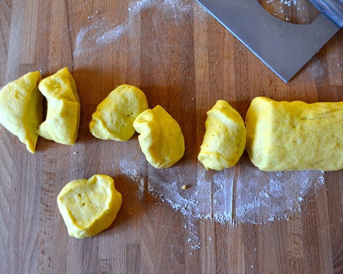 Пирожки духовые с тунцом