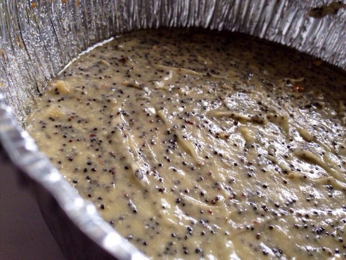 Нежный маково-ореховый пирог